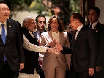 Kamala Harris Puji RI di Depan Jokowi, Sebut Hollywood Kalah