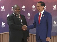 Diam-Diam Jokowi Bertemu PM Papua Nugini, Ada Apa?