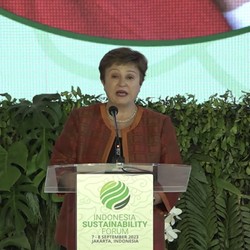 Waspada! IMF Bilang Dunia Tertekan Utang yang Menumpuk