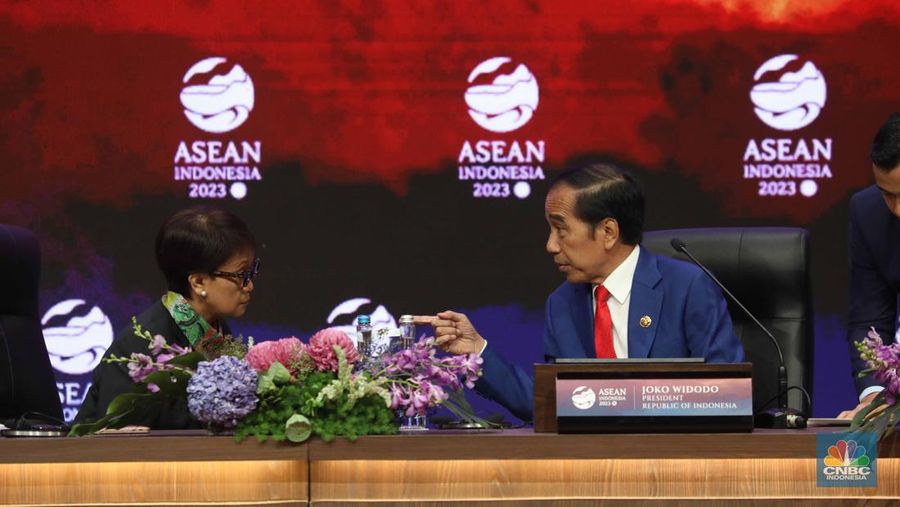 Presiden Joko Widodo (Jokowi) di KTT ASEAN 2023, Jakarta, Kamis (7/9/2023). (CNBC Indonesia/Tri Susilo)