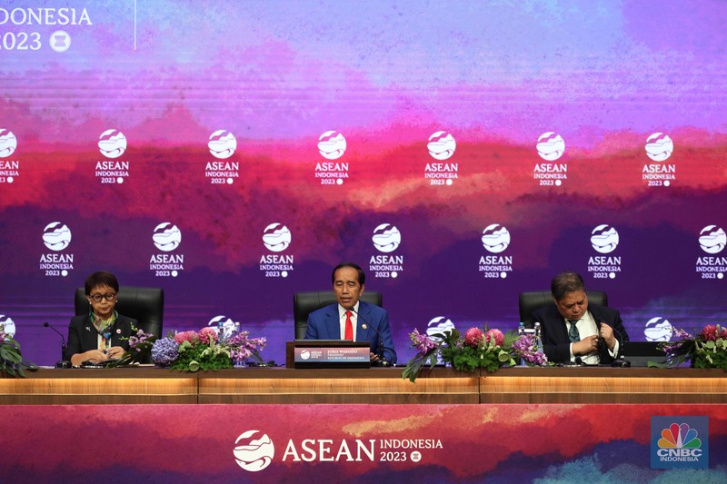 Presiden Joko Widodo (Jokowi) di KTT ASEAN 2023, Jakarta, Kamis (7/9/2023). (CNBC Indonesia/Tri Susilo)