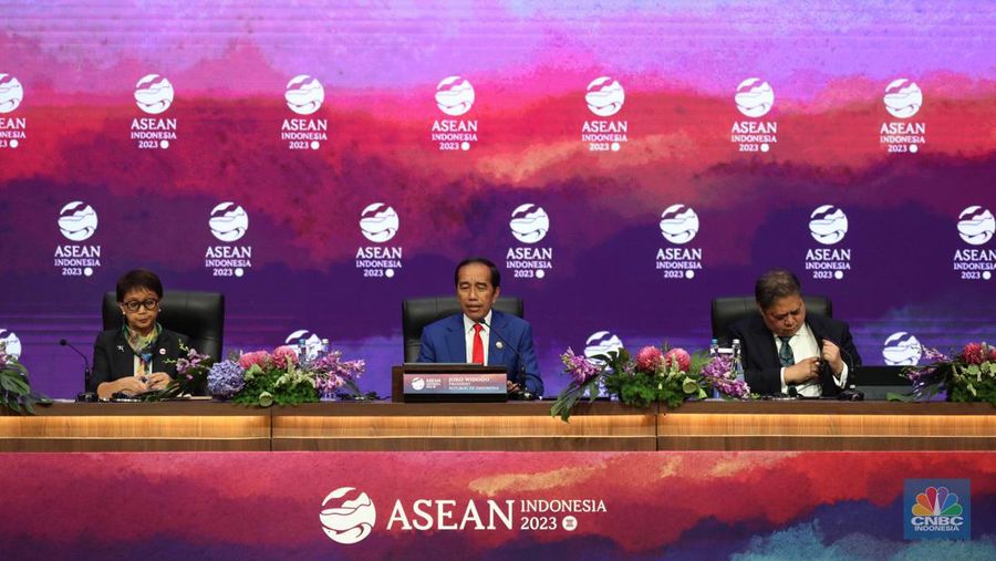 Presiden Joko Widodo (Jokowi) di KTT ASEAN 2023, Jakarta, Kamis (7/9/2023). (CNBC Indonesia/Tri Susilo)