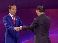 KTT ASEAN Resmi Ditutup, Jokowi Serahkan Palu ASEAN ke Laos