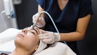 Komedo Membandel? Coba Facial Treatment Di Rumah dengan Ekstraksi Profesional Ini 