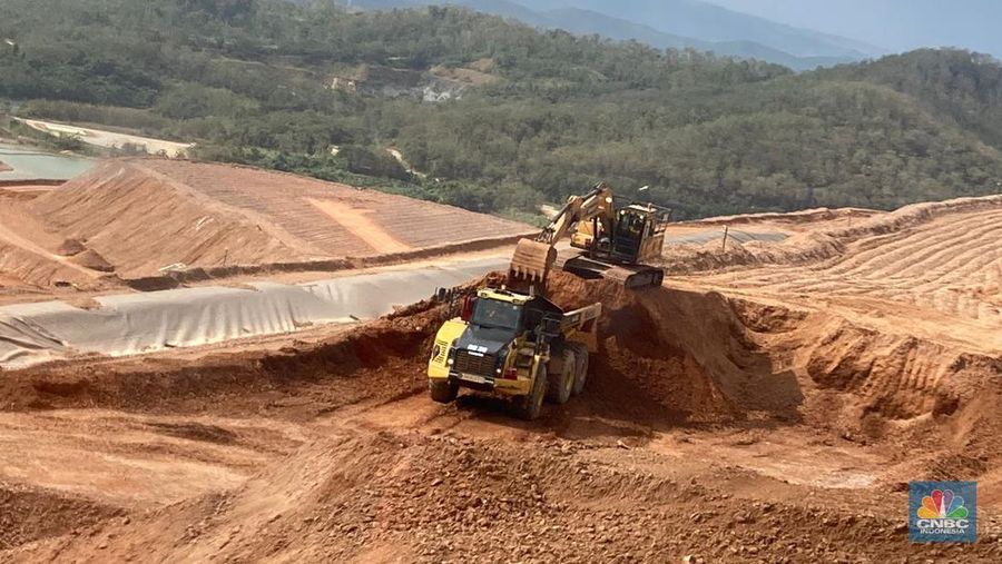 Area Izin Usaha Pertambangan (IUP) tambang emas Tujuh Bukit milik PT Merdeka Copper Gold Group Tbk di Banyuwangi, Jawa Timur. (վ/Verda Nano Setiawan)