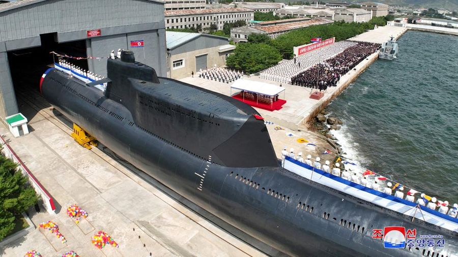 Korea Utara mengumumkan telah membangun kapal selam serang nuklir taktis No.841 untuk memperkuat kekuatan angkatan lautnya pada Jumat (8/9). (NORTHKOREA-MILITARY/)