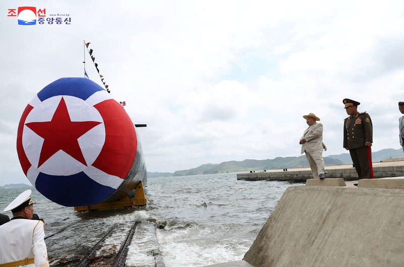 Korea Utara mengumumkan telah membangun kapal selam serang nuklir taktis No.841 untuk memperkuat kekuatan angkatan lautnya pada Jumat (8/9). (NORTHKOREA-MILITARY/) Korea Utara mengumumkan telah membangun kapal selam serang nuklir taktis No.841 untuk memperkuat kekuatan angkatan lautnya pada Jumat (8/9). (NORTHKOREA-MILITARY/)