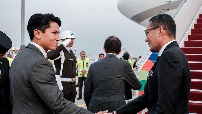 Pangeran Abdul Mateen saat mendampingi ayahnya Sultan Brunei Darussalam, Hassanal Bolkiah, untuk menghadiri rangkaian KTT ASEAN di Jakarta. (Instagram @tmski)