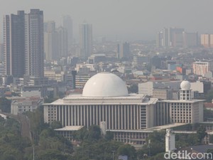 Warga RI Disebut Bakal Kehilangan 2,5 Tahun Usia Harapan Hidup gegara Polusi Udara