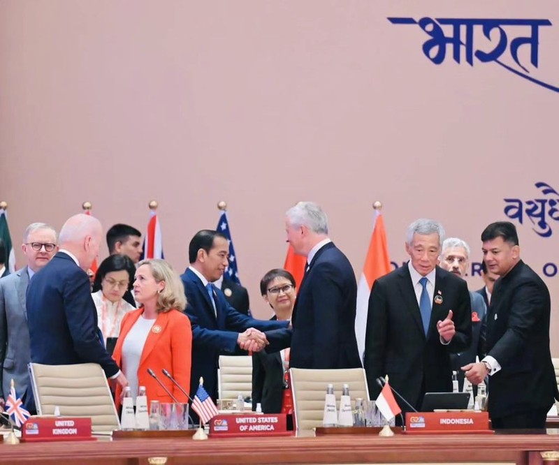 Presiden Joko Widodo duduk bersama Presiden AS Joe Biden dalam Konferensi Tingkat Tinggi G20 di India. Presiden Joko Widodo duduk bersama Presiden AS Joe Biden dalam Konferensi Tingkat Tinggi G20 di India. (Instagram @Jokowi)