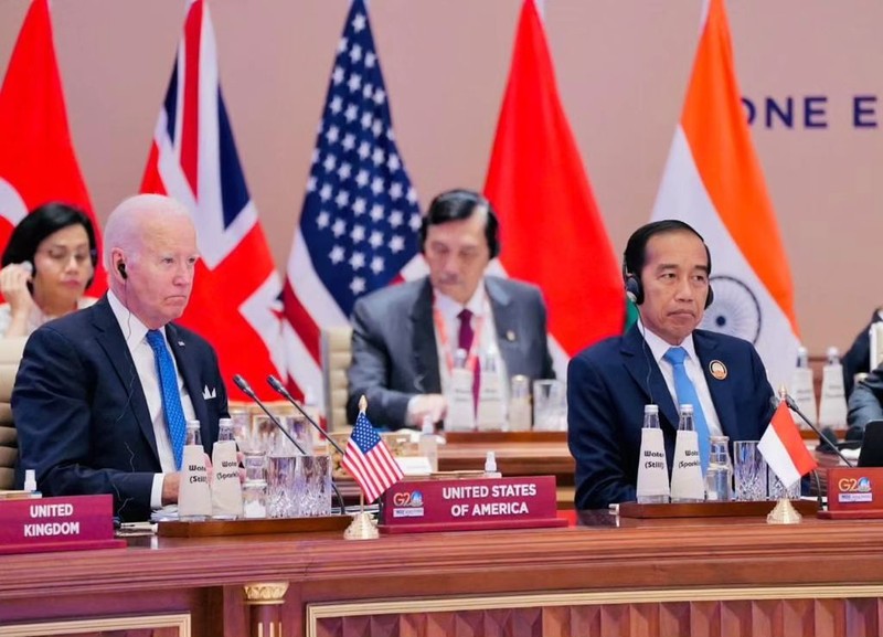 Presiden Joko Widodo duduk bersama Presiden AS Joe Biden dalam Konferensi Tingkat Tinggi G20 di India. Presiden Joko Widodo duduk bersama Presiden AS Joe Biden dalam Konferensi Tingkat Tinggi G20 di India. (Instagram @Jokowi)