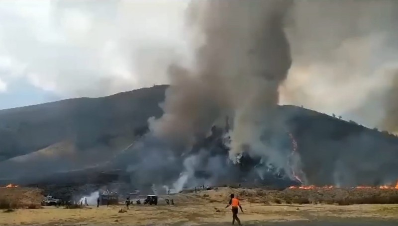 Wisata Bromo sepi pengunjung akibat kebakaran hutan dan lahan yang disebabkan oleh sebuah flare yang dinyalakan pengunjung saat berfoto prewedding. Wisata Bromo sepi pengunjung akibat kebakaran hutan dan lahan yang disebabkan oleh sebuah flare yang dinyalakan pengunjung saat berfoto prewedding. (Dok. DetikJatim/M Rofiq)