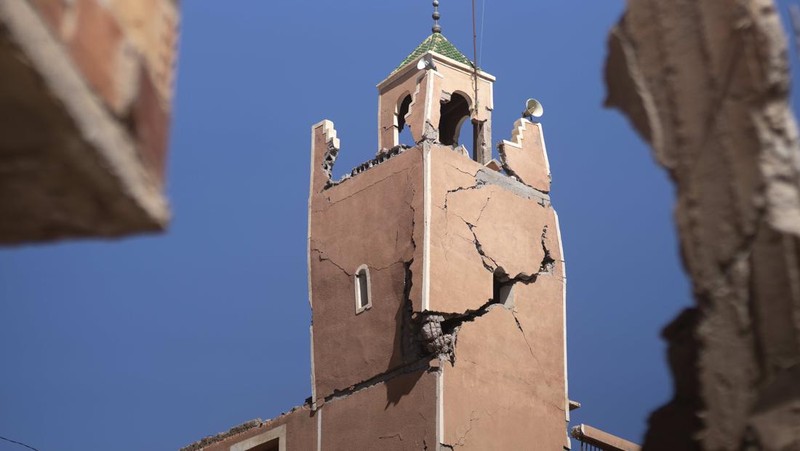 A view shows a damaged building on the road between Amizmiz and Ouirgane, following a powerful earthquake in Morocco, September 9, 2023. REUTERS/Ahmed El Jechtimi  NO RESALES. NO ARCHIVES