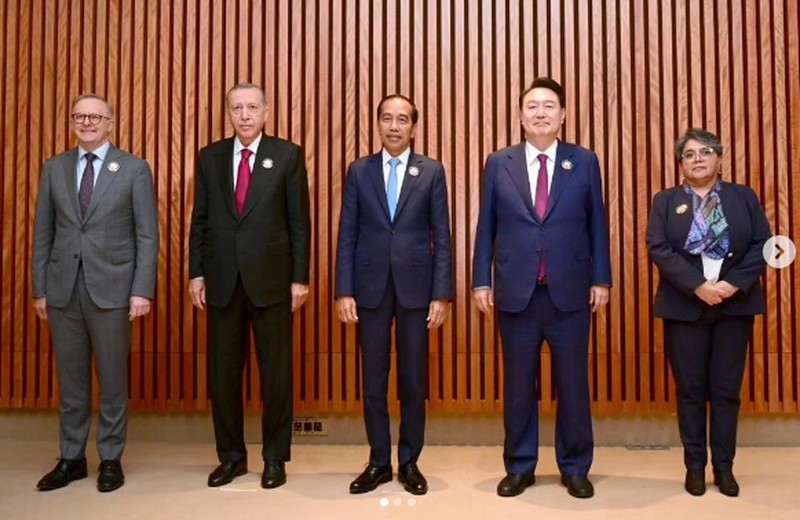 Presiden Joko Widodo duduk bersama Presiden AS Joe Biden dalam Konferensi Tingkat Tinggi G20 di India. Presiden Joko Widodo duduk bersama Presiden AS Joe Biden dalam Konferensi Tingkat Tinggi G20 di India. (Instagram @Jokowi)