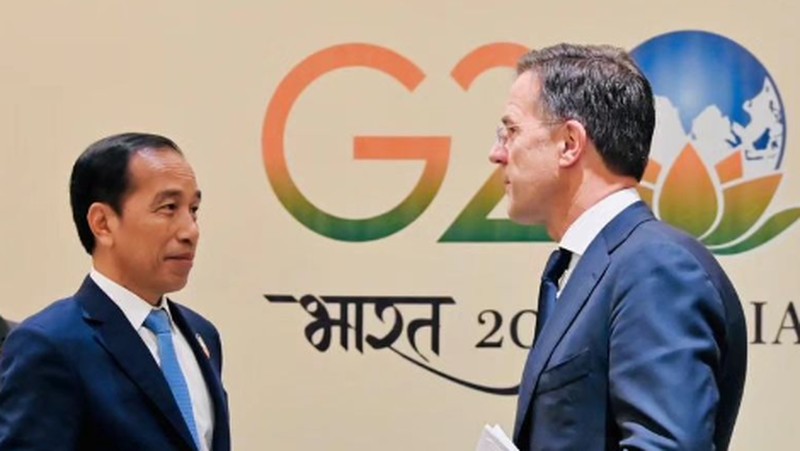 Presiden Joko Widodo duduk bersama Presiden AS Joe Biden dalam Konferensi Tingkat Tinggi G20 di India. (Instagram @Jokowi)