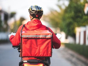 Duh! Driver Ojol Ini Suruh Pembeli Beri Rating Jelek Restoran