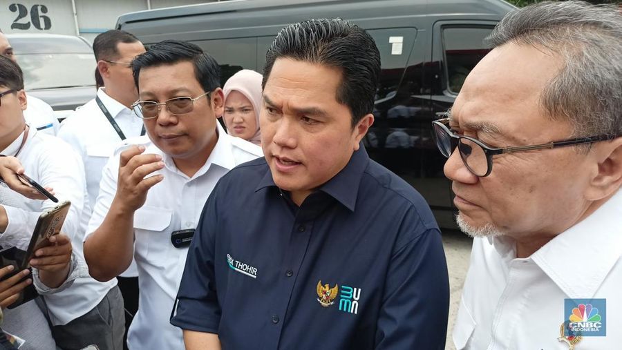 Pemerintah menyebar bantuan sosial (bansos) untuk Keluarga Penerima Manfaat (KPM). Langkah ini diambil demi membuat harga beras turun setelah inflasi yang cukup tinggi dalam beberapa waktu terakhir.  (CNBC Indonesia/Ferry Sandi)