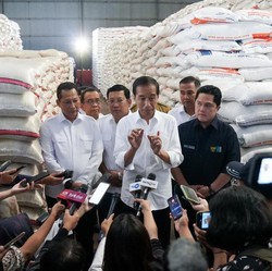 Harga Beras Naik Makin Mahal, Kata Jokowi Ini Biang Keroknya