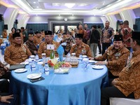 Potret Mesra SBY-Prabowo Satu Meja Acara di HUT PEPABRI