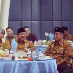 Penampakan SBY dan Prabowo Subianto Satu Meja di HUT PEPABRI