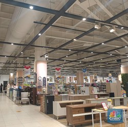 Khusus Hari Ini! Meja Makan Diskon Gede di Transmart