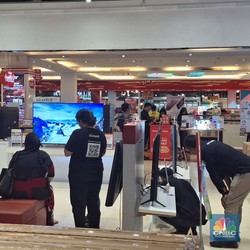 Ngabuburit di Transmart Bawa Pulang Sharp LED TV Murah