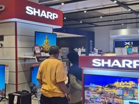 Beli TV LED di Transmart, Pengunjung Ini Hemat Rp 6,8 Juta