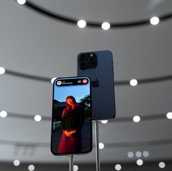 Harga iPhone 15 dan Spesifikasi Semua HP Baru Apple