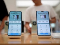 Warga China Pilih iPhone 15 atau Huawei Mate 60, Bikin Kaget!