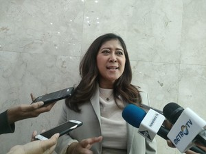 Meutya Jelaskan Alasan Baju Mayor Teddy Mirip TKN Prabowo saat Debat Capres
