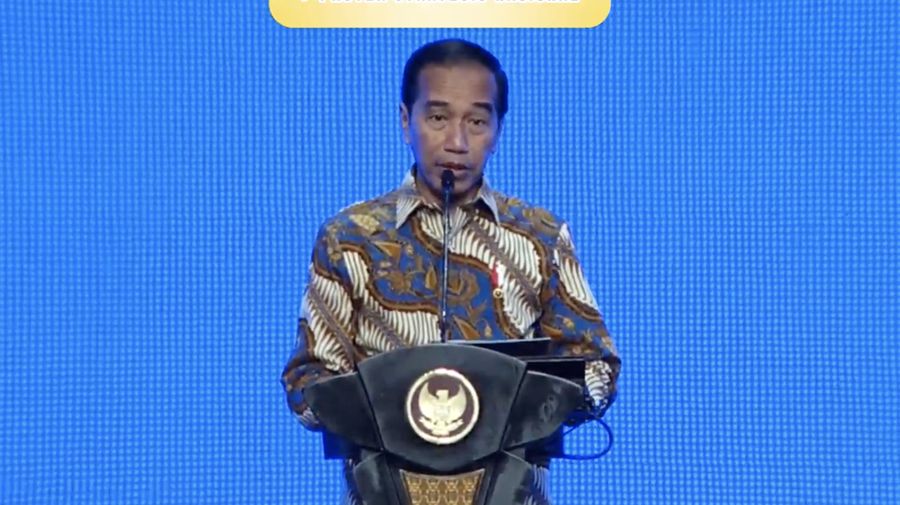 Presiden Joko Widodo dalam Main Event Sewindu Proyek Strategis Nasional (PSN) - Infrastructure Forum and Edutainment Expo. (Tangkapan Layar Youtube PerekonomianRI)