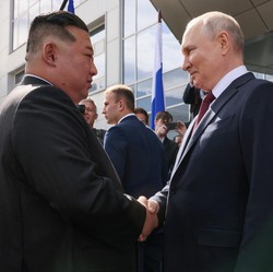 Sah! Kim Jong Un Dukung Putin dalam 'Perang Suci' Lawan Barat