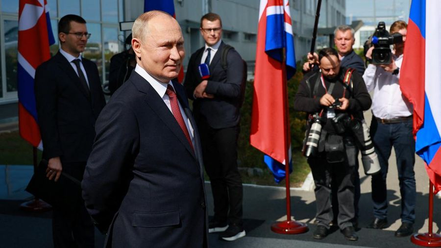 Presiden Rusia Valdimir Putin di Kosmodrom Vostochny di wilayah Amur timur jauh, Rusia, Rabu (13/9/2023). (Sputnik/Vladimir Smirnov/Pool via REUTERS)