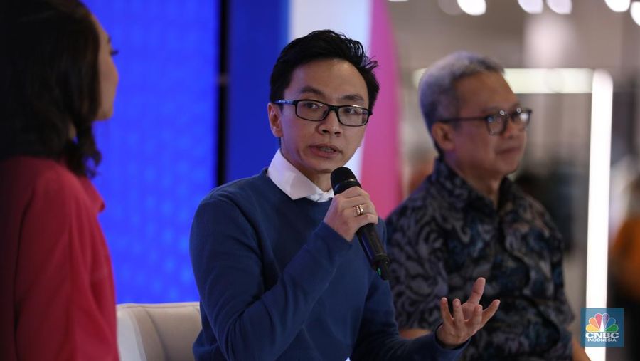 Investment Educator Ryan Filbert saat berbincang berbagi pengalaman dalam acara Investment Expo 2023 di Central Park, Jakarta, Kamis (14/9/2023). (CNBC Indonesia/Tri Susilo)