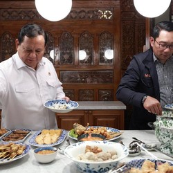 Cerita Ridwan Kamil Latih Prabowo Simulasi Debat 2 Jam!