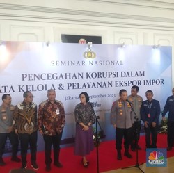 Sri Mulyani Ingatkan Risiko di Balik Maraknya Ekspor Impor