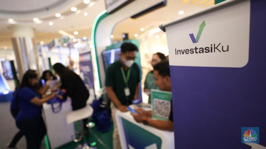 Suasana booth Investaku di acara Investment Expo 2023 di Central Park Mall, Jakarta, Kamis (14/9/2023). (CNBC Indonesia/Tri Susilo)