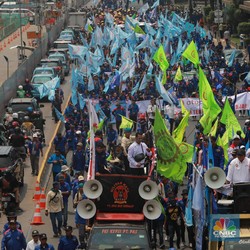 Awas Macet di Jalan Gatsu! Besok Ada Demo Ratusan Buruh