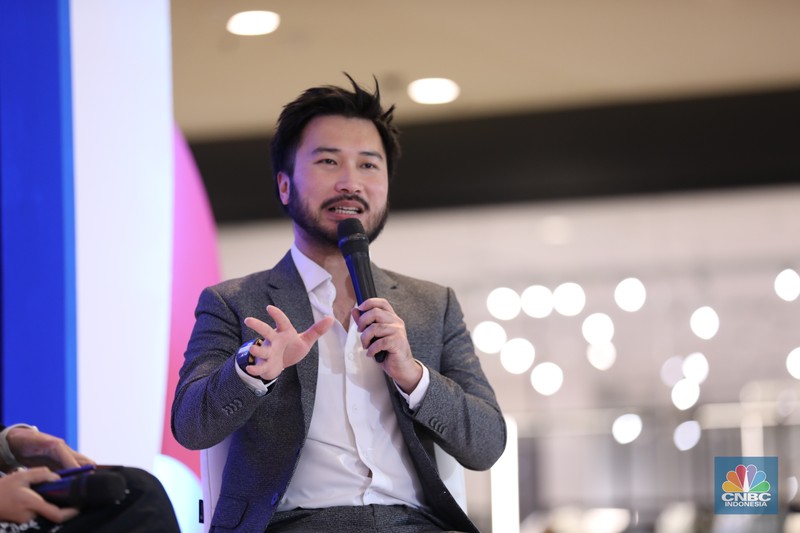 Enterpreneur Rudy Salim dalam acara Investment Expo 2023 di Central Park Mall, Jakarta, Jum'at (15/9/2023). Enterpreneur Rudy Salim dalam acara Investment Expo 2023 di Central Park Mall, Jakarta, Jum'at (15/9/2023). (CNBC Indonesia/Tri Susilo)