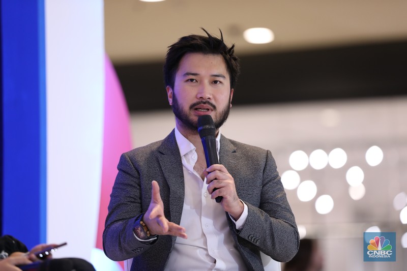 Enterpreneur Rudy Salim dalam acara Investment Expo 2023 di Central Park Mall, Jakarta, Jum'at (15/9/2023). Enterpreneur Rudy Salim dalam acara Investment Expo 2023 di Central Park Mall, Jakarta, Jum'at (15/9/2023). (CNBC Indonesia/Tri Susilo)