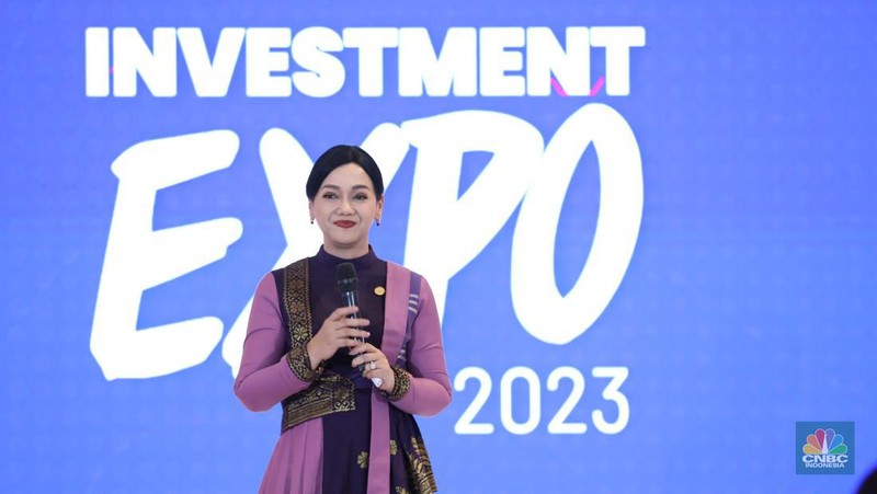 Suasana pengunjung memadati acara Investment Expo 2023 di Central Park Mall, Jakarta, Jum'at (15/9/2023). (CNBC Indonesia/Tri Susilo)