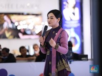 Pesan Menohok Bos OJK ke Ibu-Ibu: Jangan Ciptakan Generasi Sandwich!