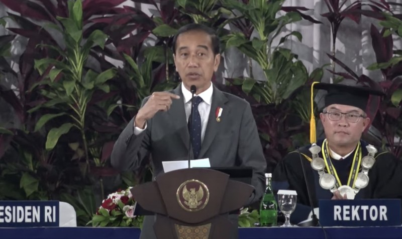 Presiden Joko Widodo menyampaikan pidati saat Dies Natalis ke-60 IPB, Bogor, 15 September 2023. (YouTube/Sekretariat Presiden)