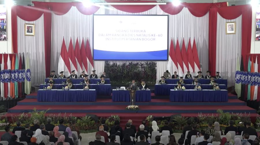 Presiden Joko Widodo menyampaikan pidati saat Dies Natalis ke-60 IPB, Bogor, 15 September 2023. (YouTube/Sekretariat Presiden)