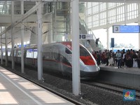 Tarif Kereta Cepat JKT-BDG Rp 250 Ribu Mahal? Ini Kata Warga