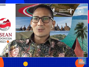 Bali Tetapkan Pajak Hiburan 40%, Sandiaga: Tunggu MK Dulu!