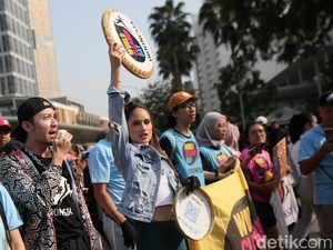Cinta Laura Pernah Merasa Terintimidasi, Ini Momen yang Buatnya Kurang PD