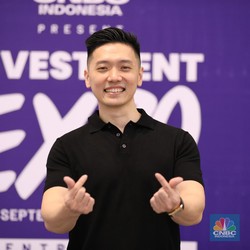 Pria Ini 14 Tahun Gak Punya Teman, Sekarang Bos Bar Terkenal
