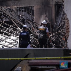 Potret Damkar-Puslabfor Sisir Museum Nasional yang Terbakar