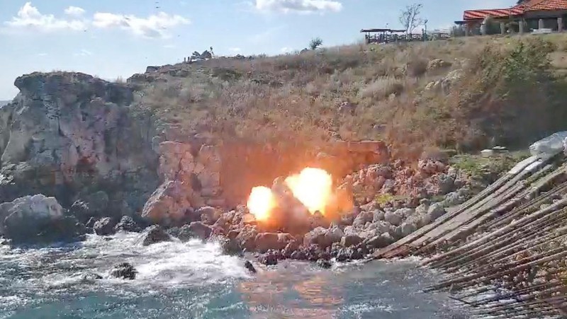 A blast is seen in the place where drone carrying explosives crashed on the Black Sea coast near the village of Tyulenovo, Bulgaria September 18, 2023 in this still image obtained from CCTV footage. Hotel Restaurant Tyulenovo/via REUTERS  THIS IMAGE HAS BEEN SUPPLIED BY A THIRD PARTY. MANDATORY CREDIT. NO RESALES. NO ARCHIVES.
